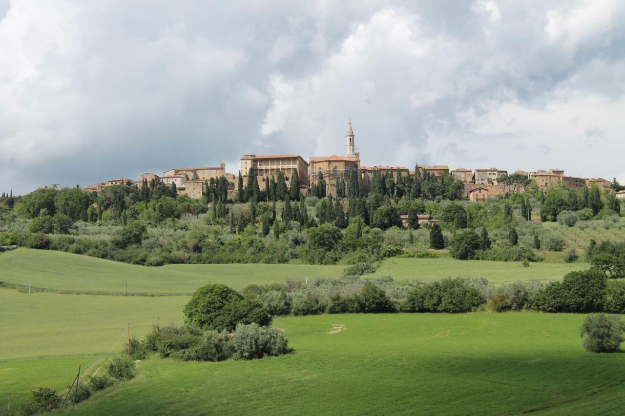 Agriturismo Cantagalli San Quirico dʼOrcia Екстериор снимка
